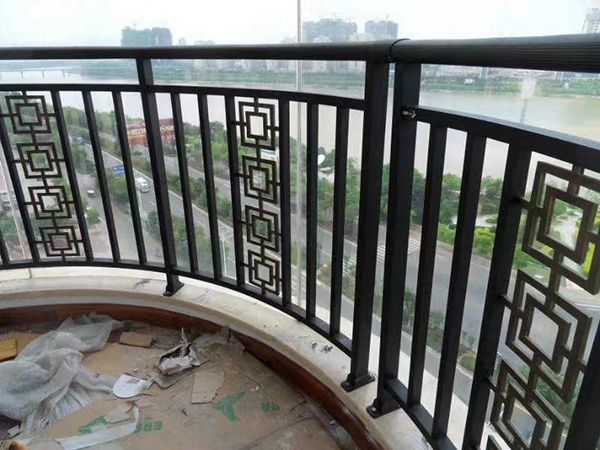 阳台护栏